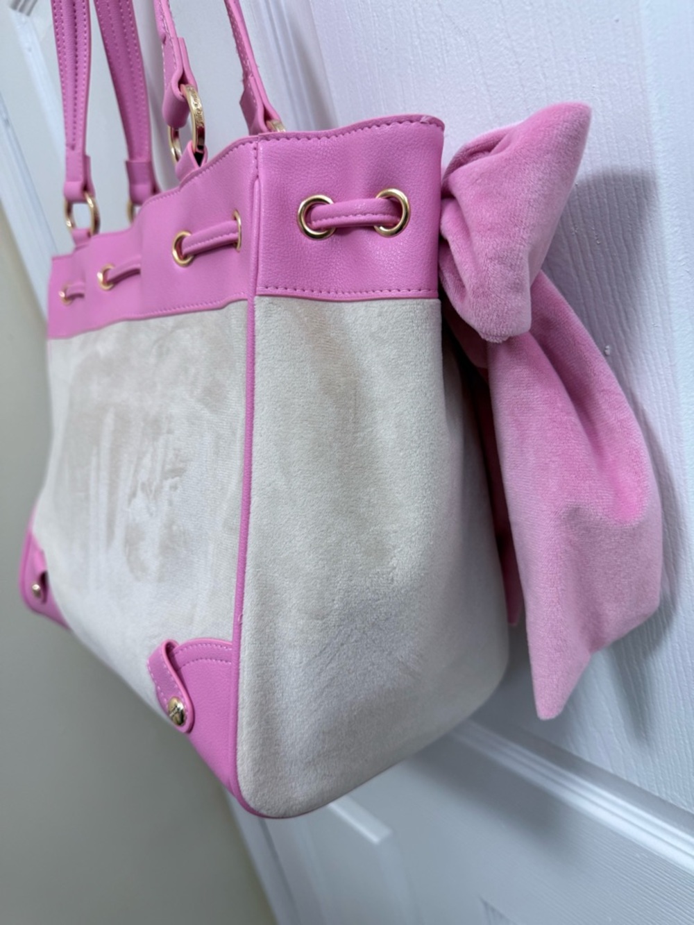 NWT Juicy Couture Classic Scottie Dog Daydreamer Tote in Sandstone/Pink - Picture 5 of 6